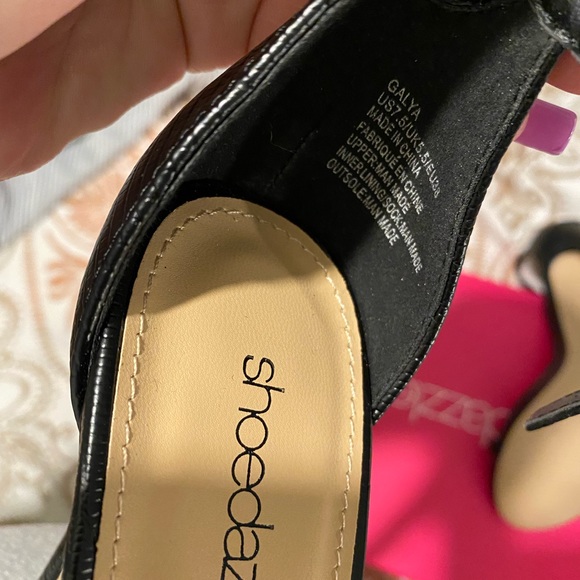 Brand new, simple, minimal black heeled sandal - Picture 6 of 6